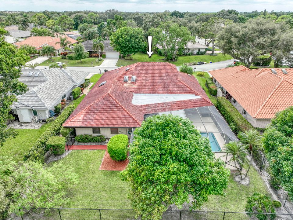 For Sale: $997,000 (4 beds, 2 baths, 2486 Square Feet)