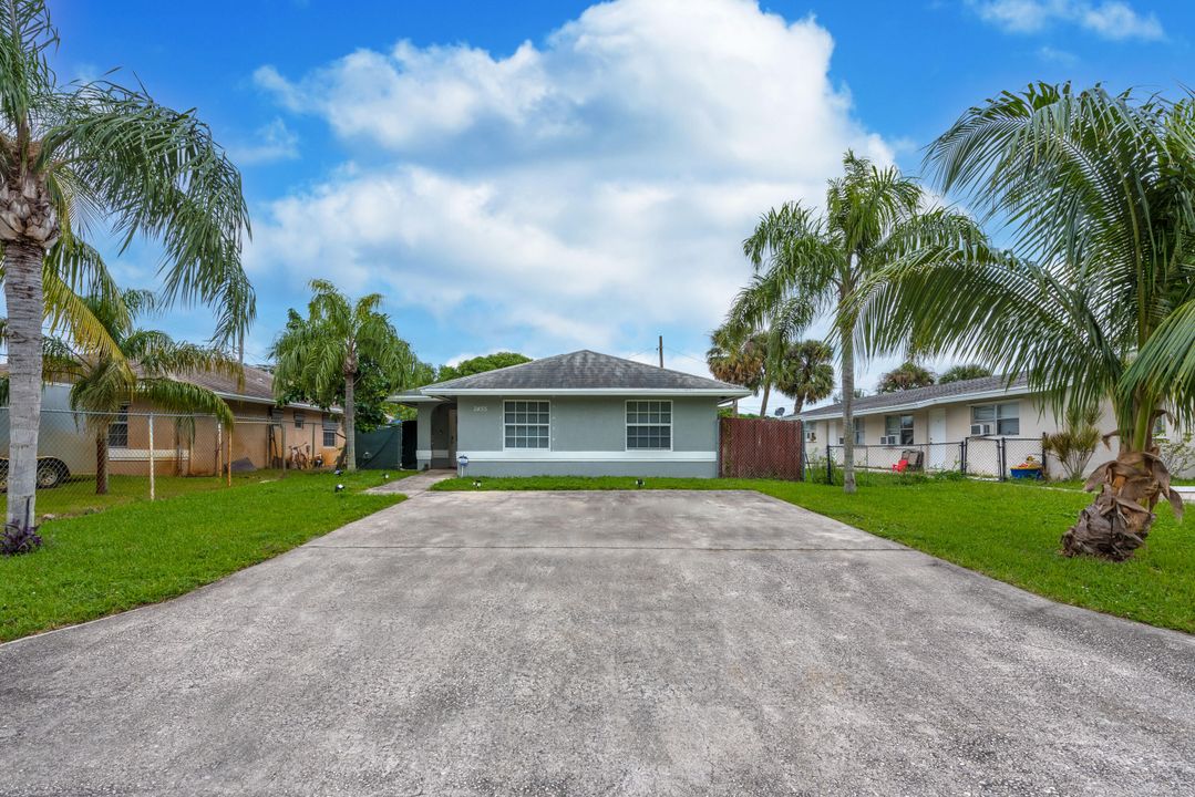 For Sale: $430,000 (3 beds, 2 baths, 1536 Square Feet)