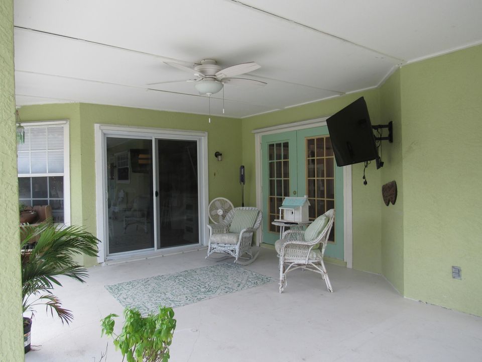 For Sale: $359,000 (3 beds, 2 baths, 1890 Square Feet)