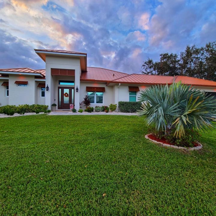 For Sale: $1,550,000 (3 beds, 3 baths, 2267 Square Feet)