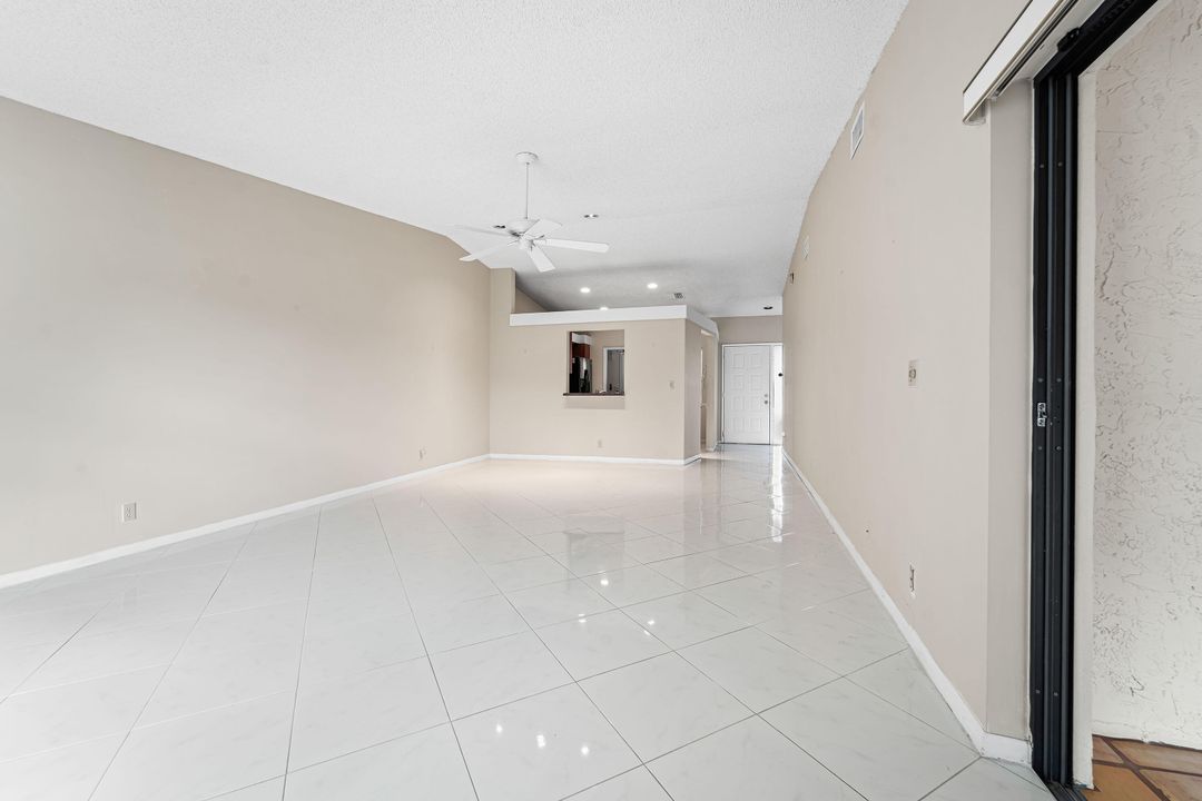 For Sale: $259,000 (2 beds, 2 baths, 1345 Square Feet)