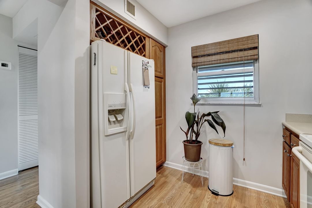 For Rent: $6,500 (2 beds, 2 baths, 1101 Square Feet)