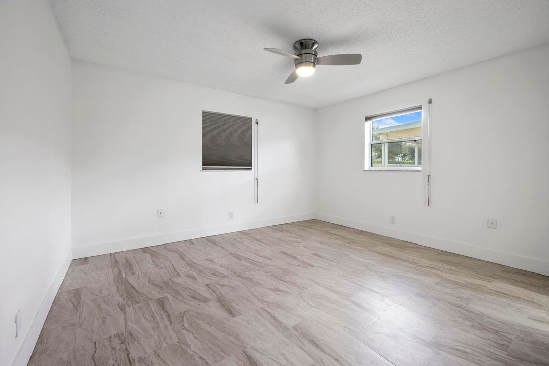 For Sale: $425,000 (2 beds, 2 baths, 1428 Square Feet)