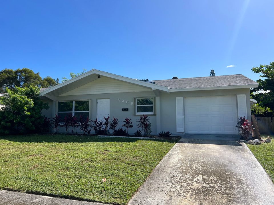 For Sale: $499,000 (3 beds, 2 baths, 1100 Square Feet)