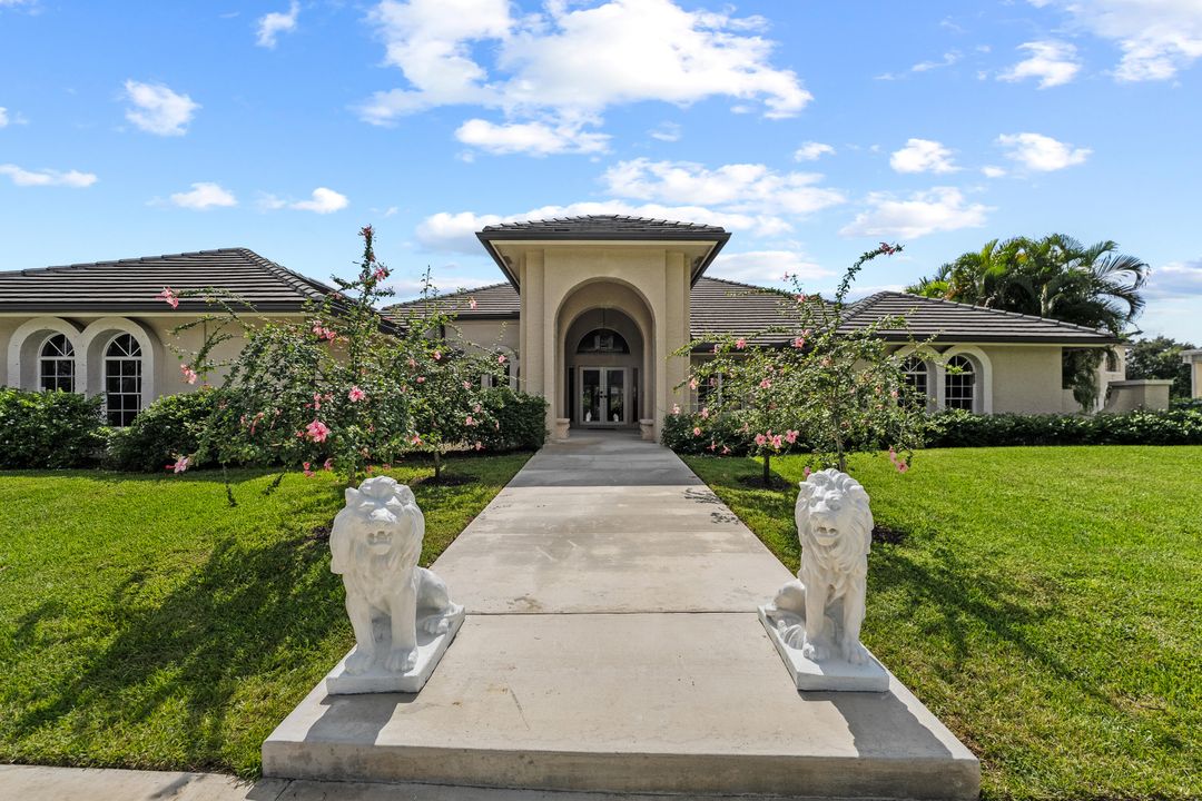 For Sale: $7,500,000 (4 beds, 4 baths, 7511 Square Feet)