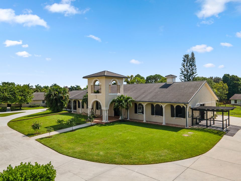 For Sale: $7,500,000 (4 beds, 4 baths, 7511 Square Feet)