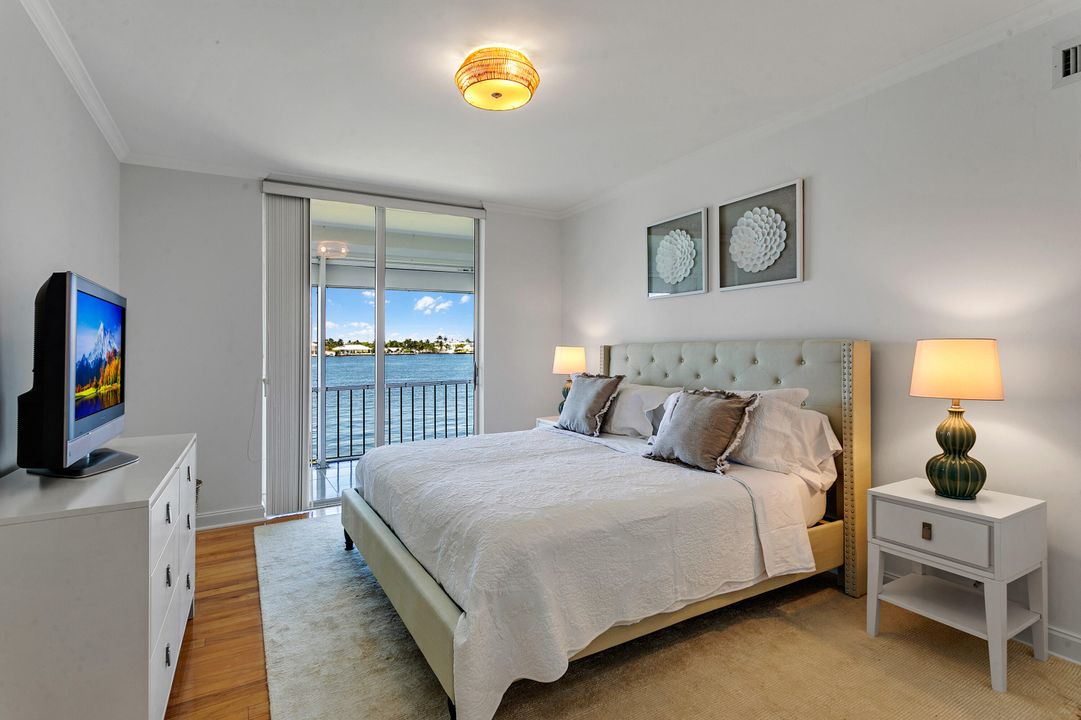 For Sale: $1,525,000 (2 beds, 2 baths, 1269 Square Feet)