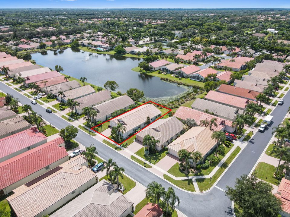 For Sale: $522,900 (3 beds, 2 baths, 2433 Square Feet)