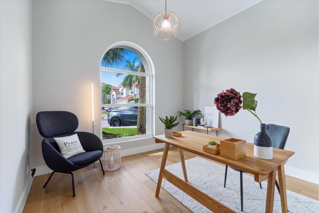 For Sale: $1,075,000 (3 beds, 2 baths, 1640 Square Feet)