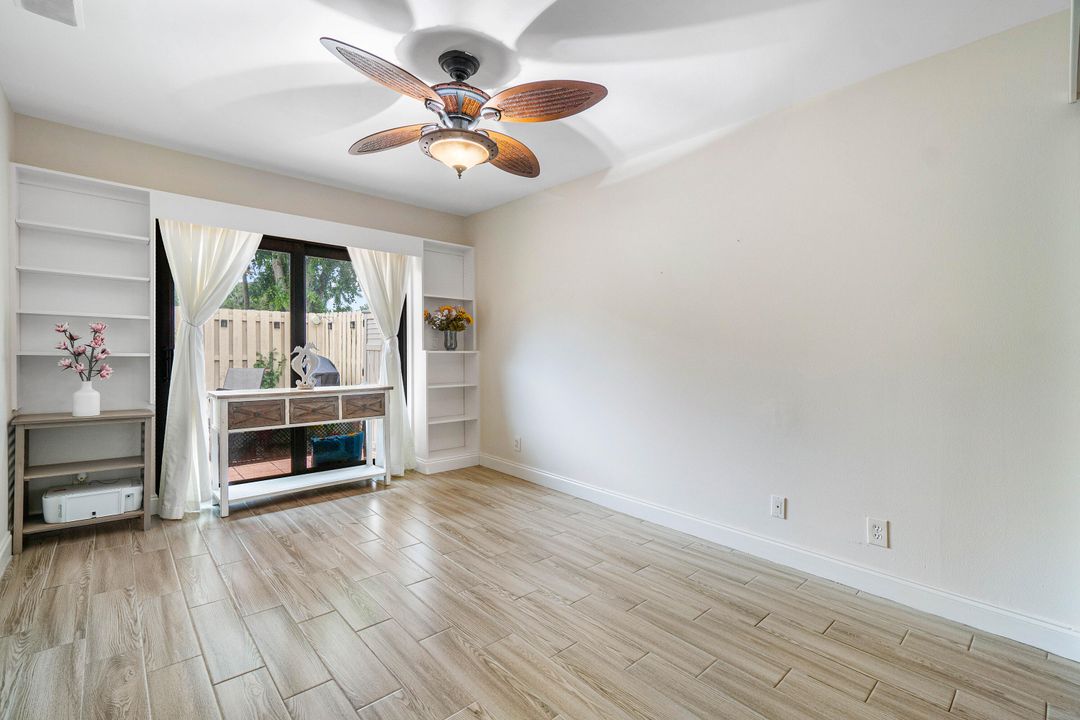 For Sale: $295,000 (2 beds, 2 baths, 1188 Square Feet)