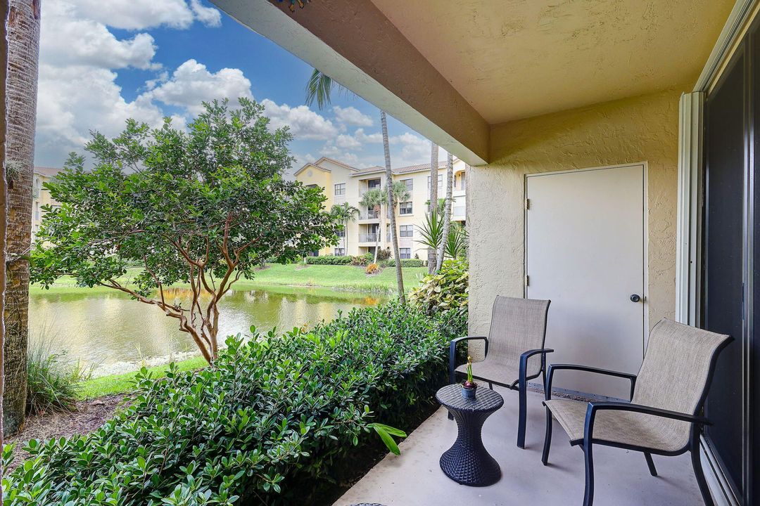 For Sale: $449,000 (2 beds, 2 baths, 1192 Square Feet)