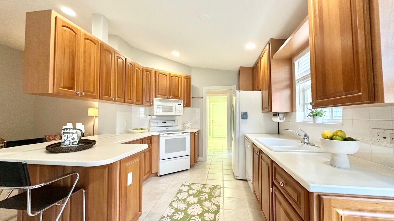 For Sale: $469,900 (2 beds, 2 baths, 1526 Square Feet)