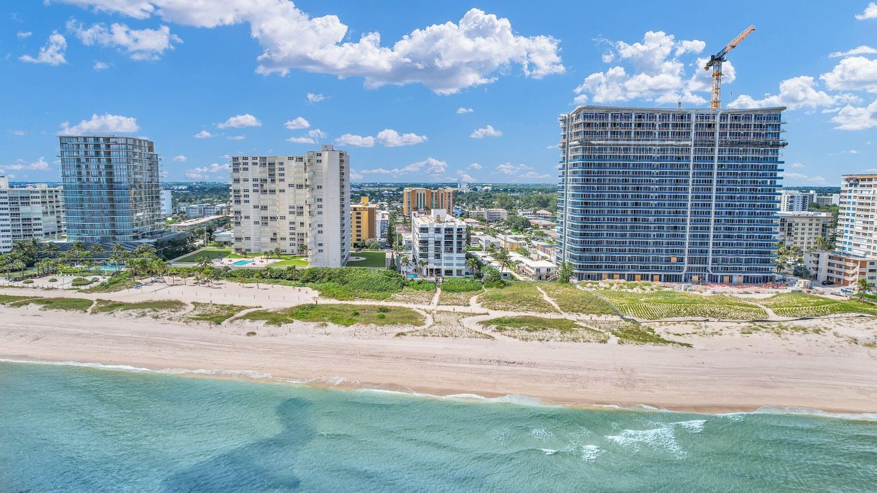 For Sale: $1,350,000 (2 beds, 2 baths, 2320 Square Feet)