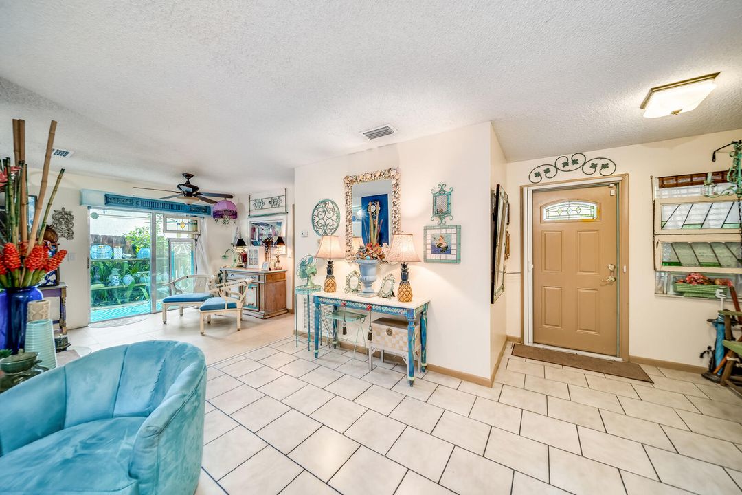 For Sale: $549,900 (3 beds, 2 baths, 1560 Square Feet)