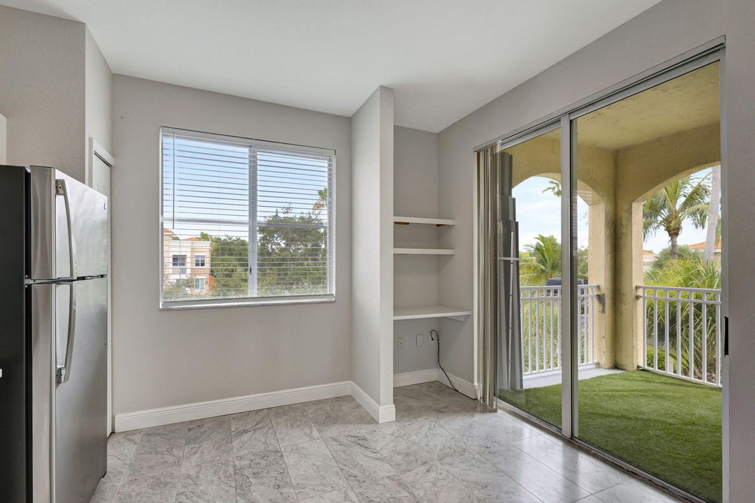 For Sale: $409,000 (2 beds, 2 baths, 1403 Square Feet)