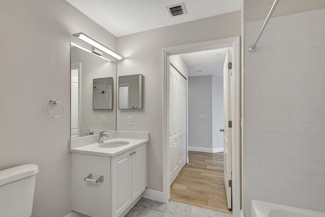 For Sale: $409,000 (2 beds, 2 baths, 1403 Square Feet)