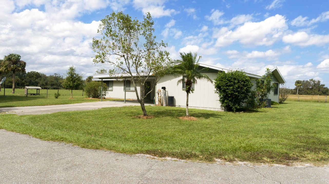 For Sale: $595,000 (4 beds, 2 baths, 3717 Square Feet)