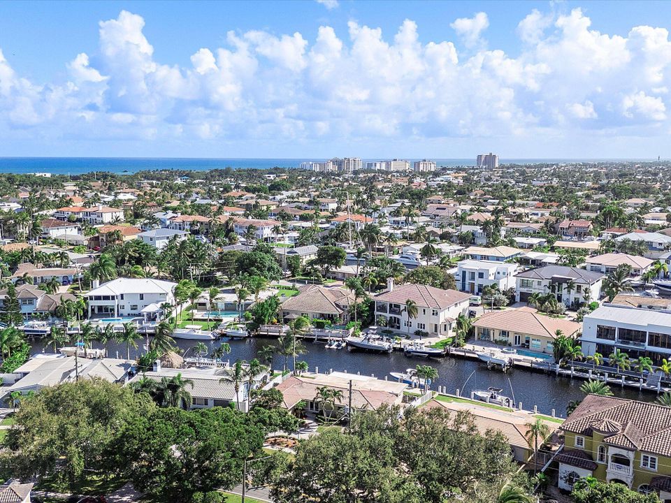 For Sale: $1,599,000 (2 beds, 2 baths, 1609 Square Feet)