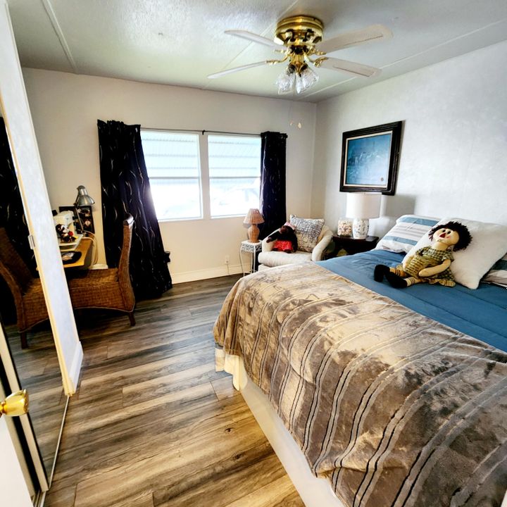 For Sale: $54,999 (2 beds, 2 baths, 1200 Square Feet)