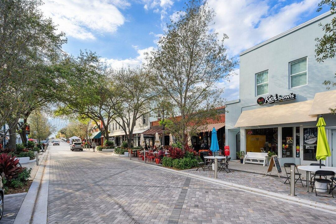 For Sale: $1,200,000 (3 beds, 2 baths, 1608 Square Feet)