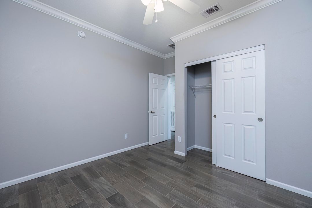 For Sale: $344,900 (2 beds, 2 baths, 1404 Square Feet)