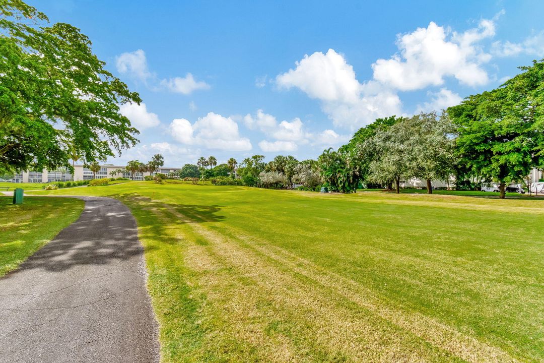 For Sale: $220,000 (2 beds, 2 baths, 1568 Square Feet)