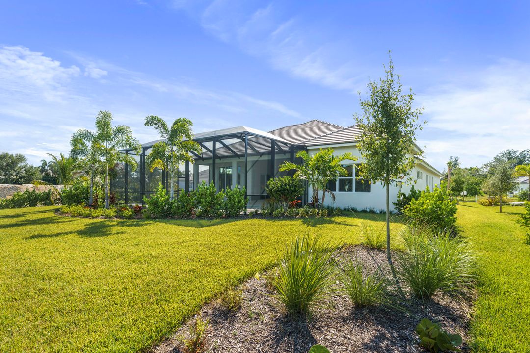 For Sale: $1,886,000 (3 beds, 3 baths, 3041 Square Feet)