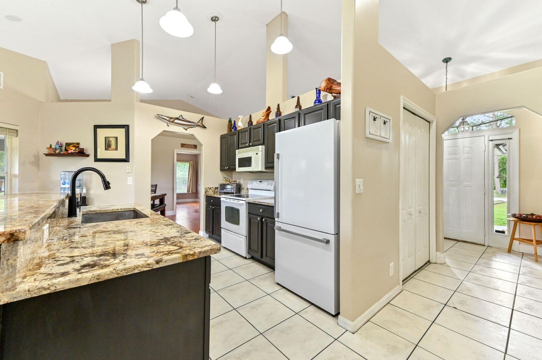 For Sale: $579,900 (3 beds, 2 baths, 1489 Square Feet)