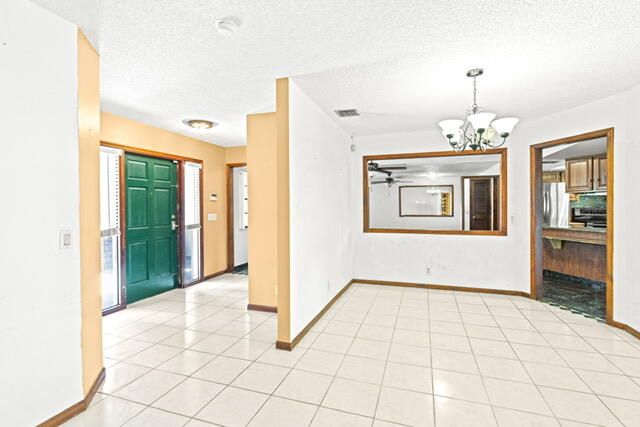 For Sale: $575,000 (4 beds, 2 baths, 1847 Square Feet)