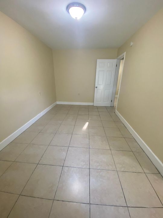 For Rent: $1,500 (1 beds, 1 baths, 495 Square Feet)