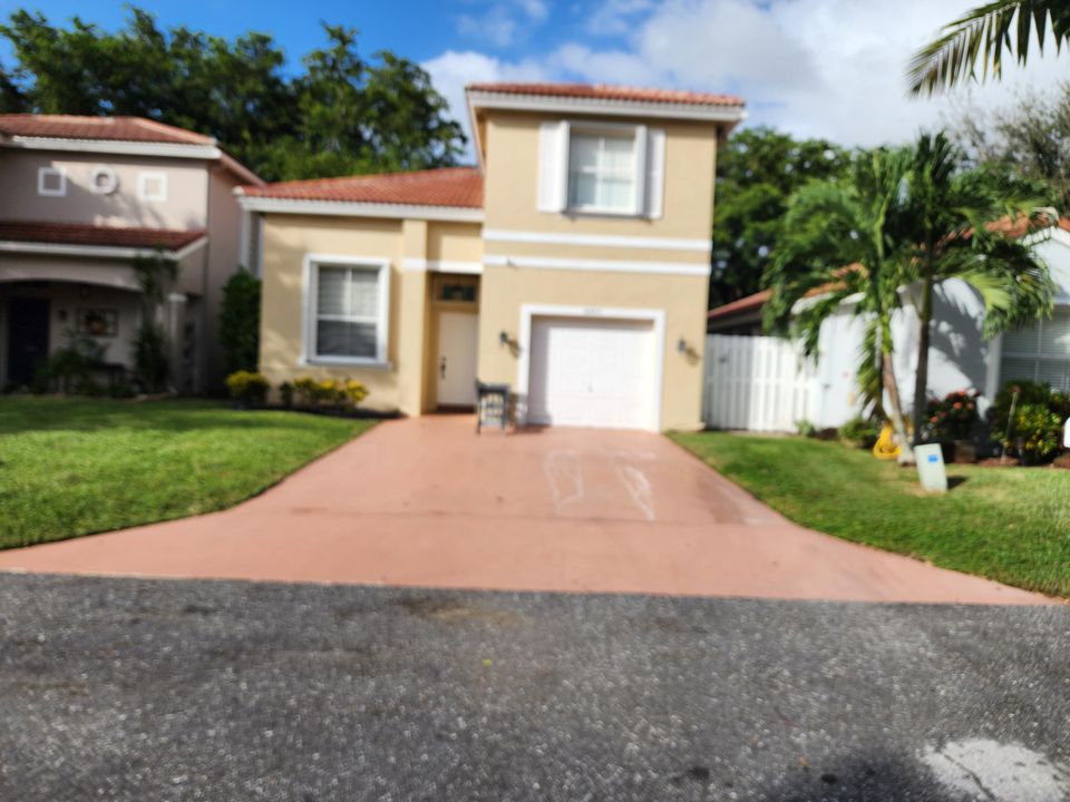 For Sale: $469,000 (3 beds, 2 baths, 1622 Square Feet)