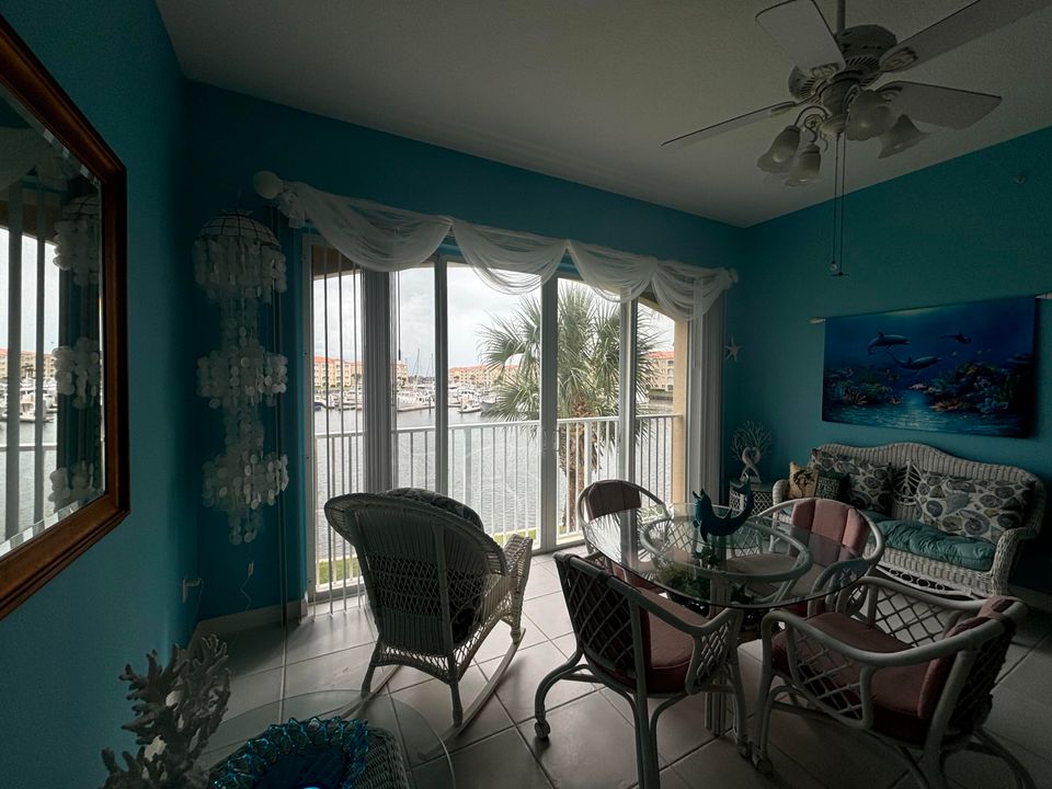 For Sale: $429,000 (2 beds, 2 baths, 1989 Square Feet)