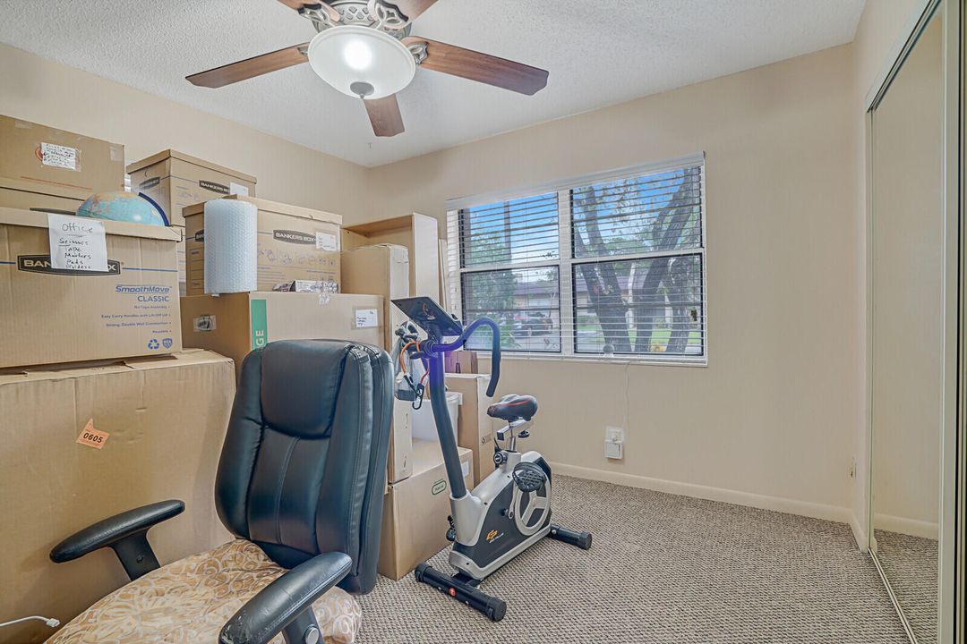 Active With Contract: $170,000 (2 beds, 2 baths, 1001 Square Feet)