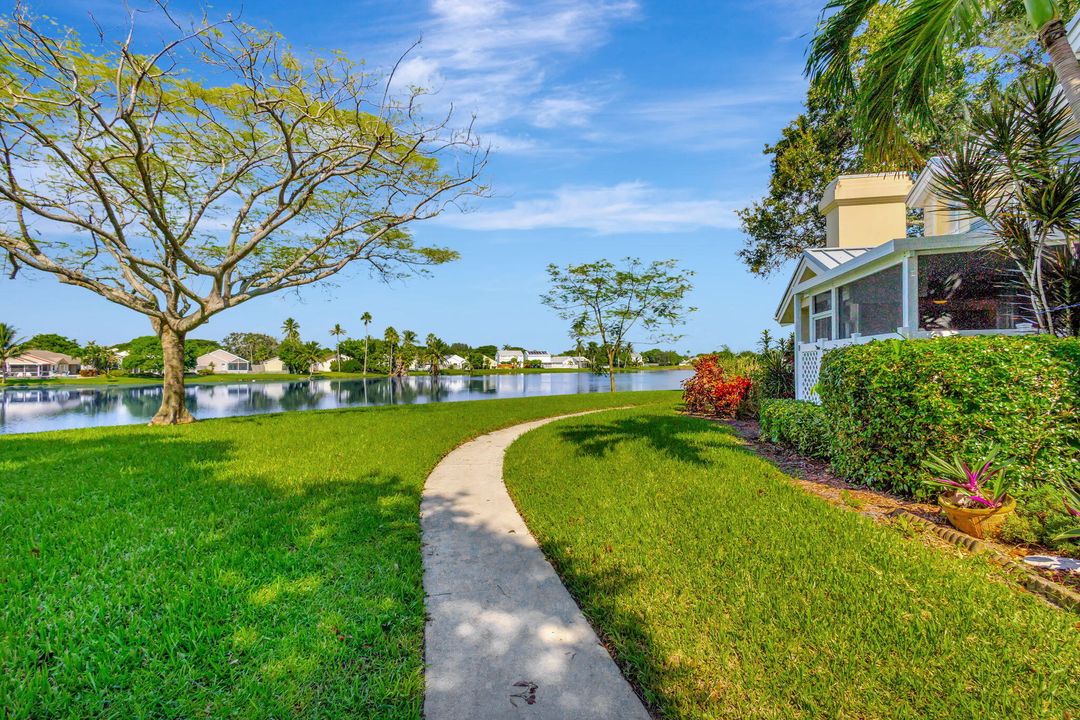 For Sale: $419,000 (3 beds, 2 baths, 1276 Square Feet)