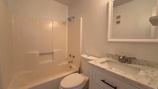 For Rent: $2,095 (2 beds, 2 baths, 770 Square Feet)