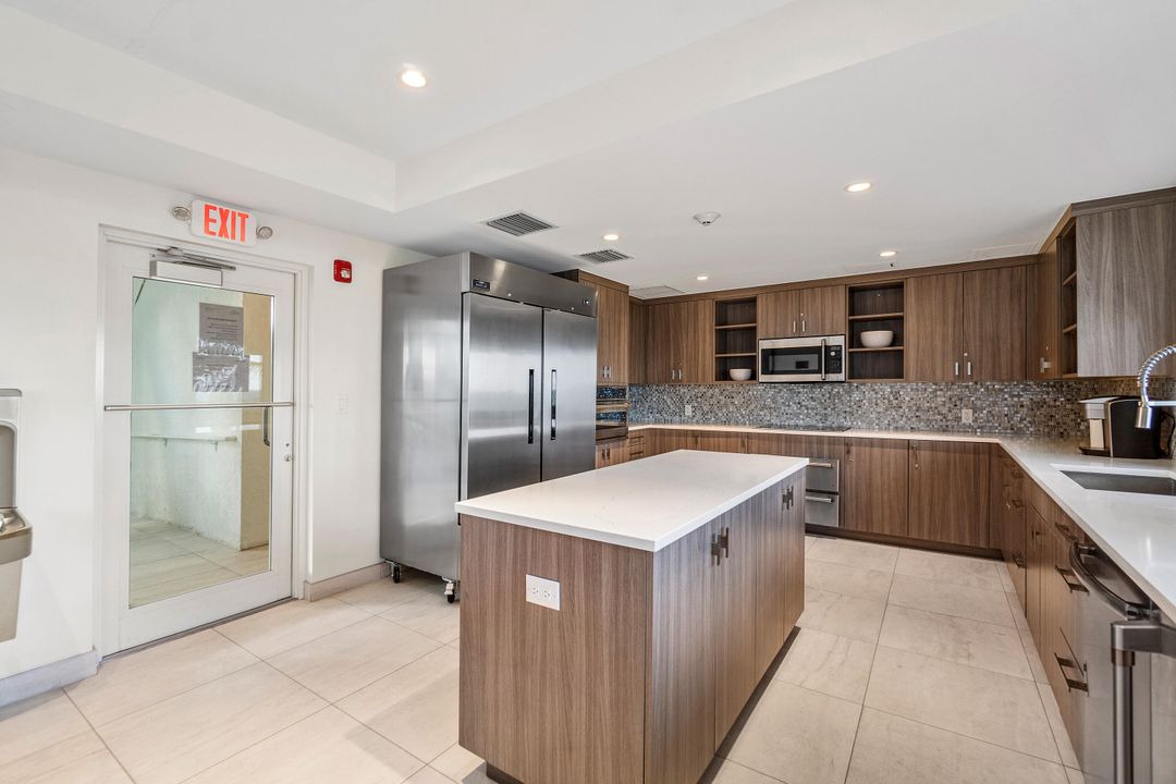 For Sale: $1,190,000 (2 beds, 2 baths, 1500 Square Feet)