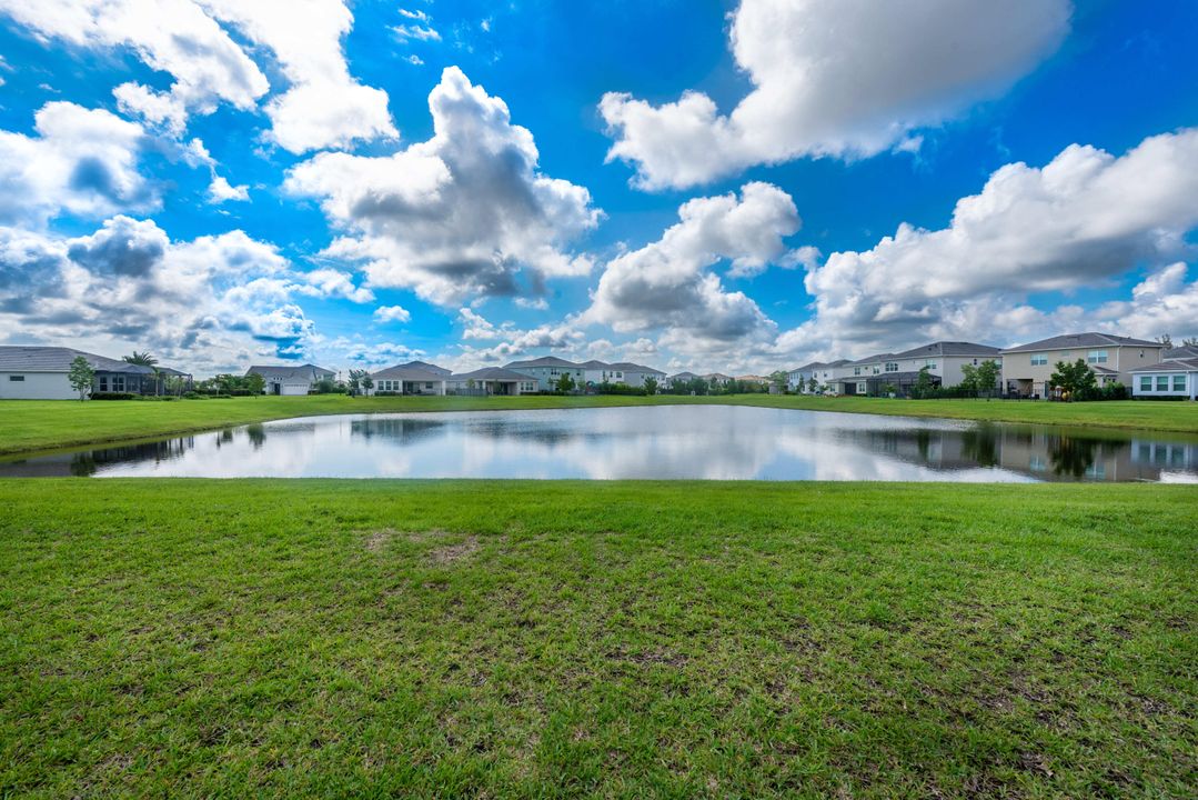 For Sale: $629,000 (3 beds, 2 baths, 1920 Square Feet)