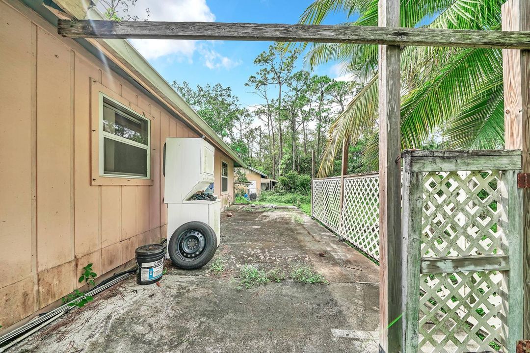 For Sale: $520,000 (3 beds, 2 baths, 2223 Square Feet)