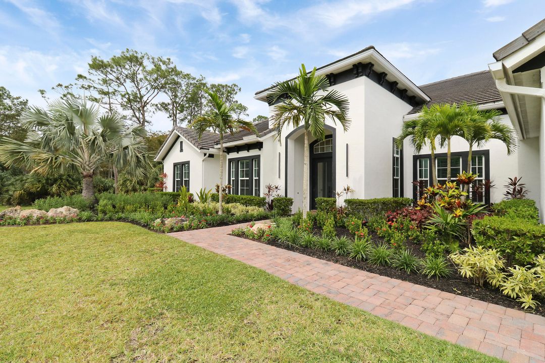 For Sale: $3,200,000 (4 beds, 3 baths, 4734 Square Feet)