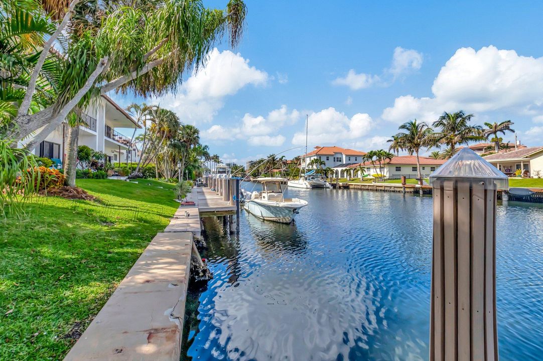 For Sale: $1,099,000 (3 beds, 2 baths, 1581 Square Feet)