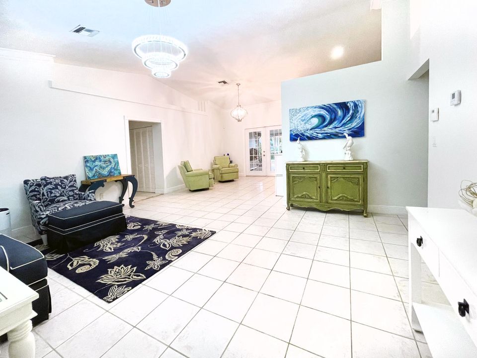 Active With Contract: $899,000 (4 beds, 2 baths, 2319 Square Feet)