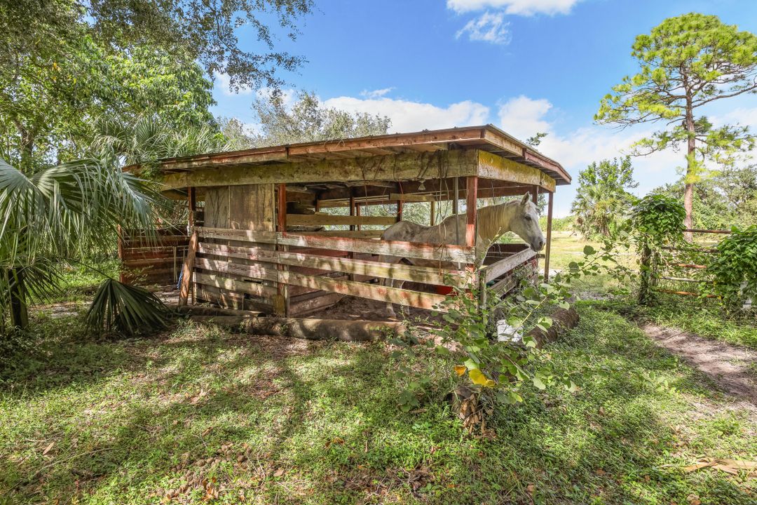 For Sale: $725,000 (3 beds, 2 baths, 1040 Square Feet)