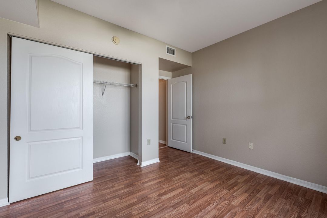 For Sale: $239,900 (2 beds, 2 baths, 1253 Square Feet)