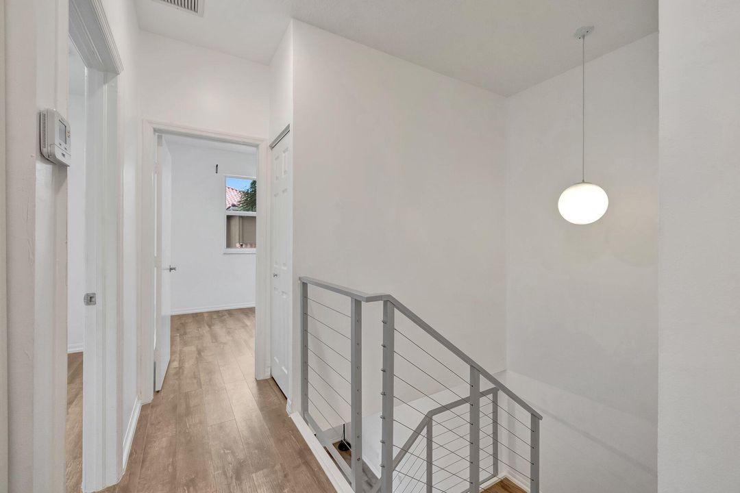 Active With Contract: $410,000 (3 beds, 2 baths, 1391 Square Feet)