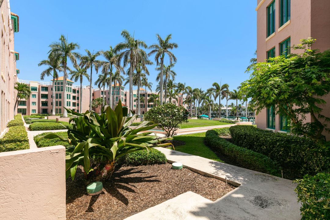 For Sale: $1,050,000 (2 beds, 2 baths, 1630 Square Feet)