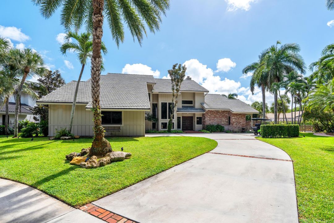 For Sale: $1,899,000 (5 beds, 3 baths, 3767 Square Feet)