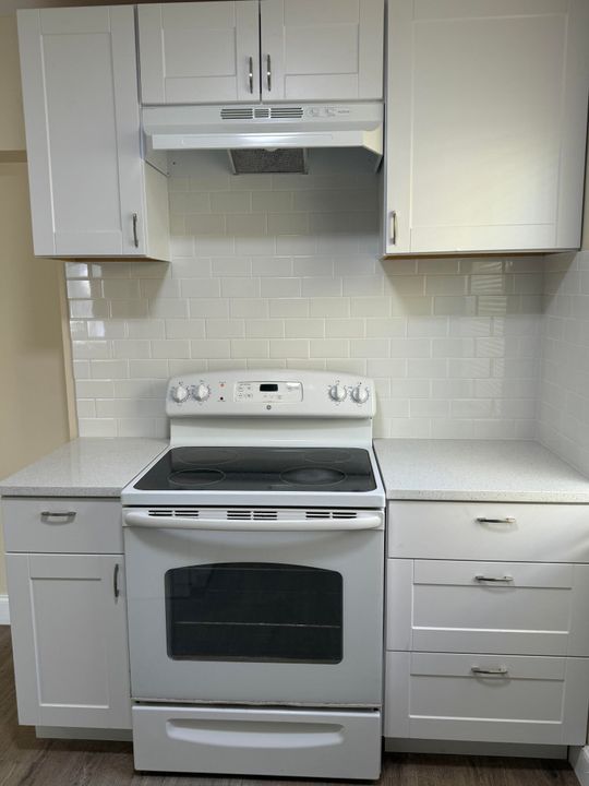 For Rent: $1,800 (1 beds, 1 baths, 550 Square Feet)