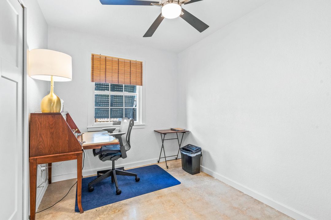 For Sale: $349,500 (2 beds, 2 baths, 1000 Square Feet)