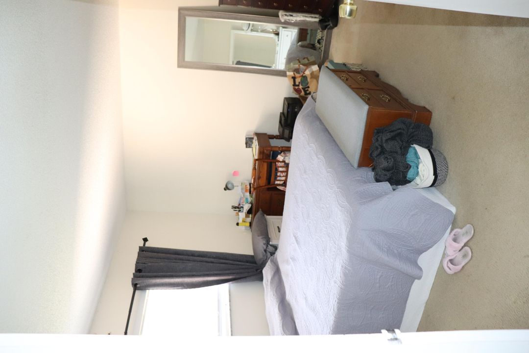 For Sale: $150,000 (2 beds, 2 baths, 920 Square Feet)