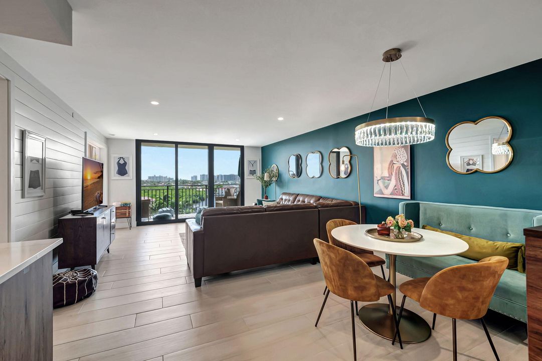 For Sale: $1,199,000 (2 beds, 2 baths, 1293 Square Feet)